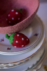felt strawberry - mushkane